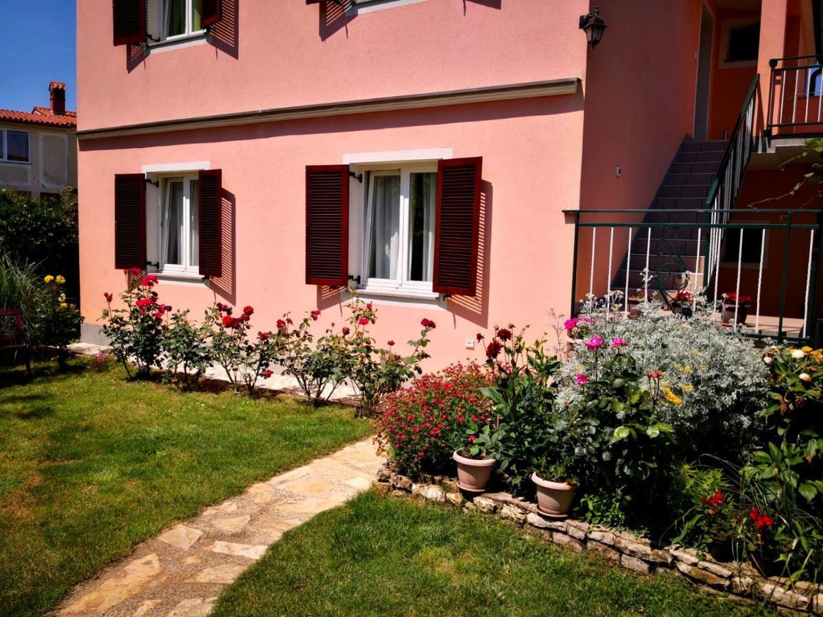 Apartments Ines Medulin Exterior foto